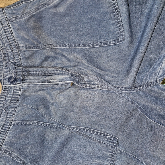 Bundle 5/$30 Wide leg jeans - Picture 8 of 10